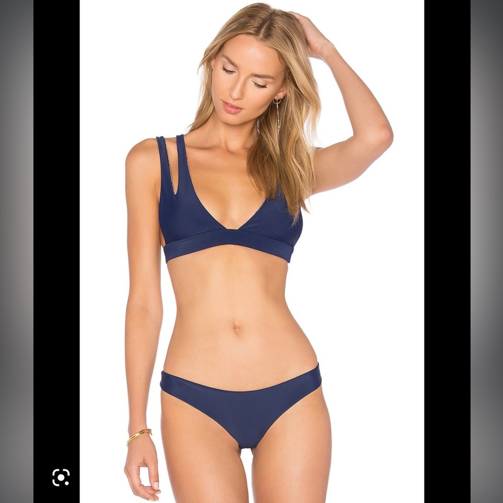 Acacia Swimwear Plantation Bikini Top in Ocean Blue - S